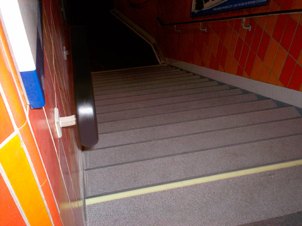Marches de station.jpg